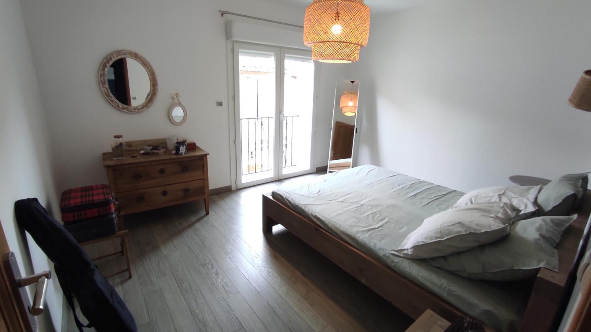 Maison De Village Avec Sa Charmante Petite Cour Interieure *